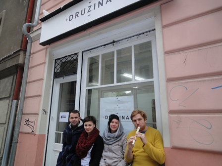 Družina